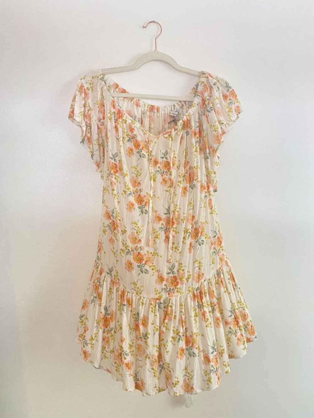 Cupcakes & Cashmere Women's Floral Mini Dress With Flutter Sleeves & Belt Size S